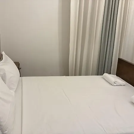 Arcadia Hosting Piazza Unità Appartement *